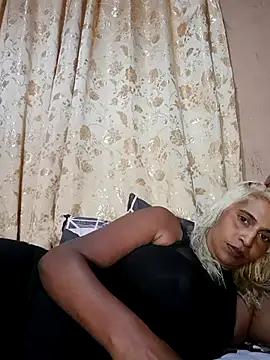 Photos of Goodgirlsue_77 from StripChat is Freechat