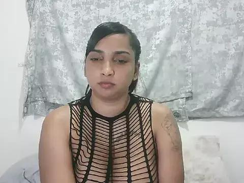 GORGEOUSLIPS from StripChat