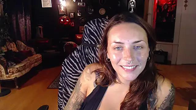 gothstripper from StripChat is Freechat