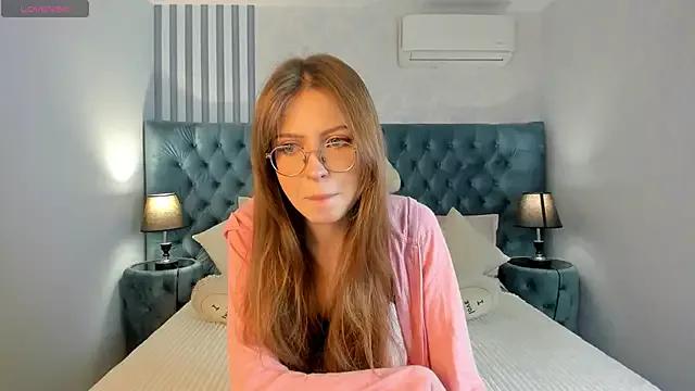Grace_blush from StripChat is Freechat