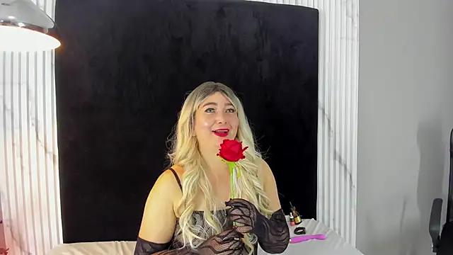 Dirty chat webcam: explore liveshows with versed models, from laying bare to fetishes, in a variety of sexy free adult webcams.