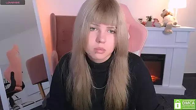 Grace_lux from StripChat is Freechat