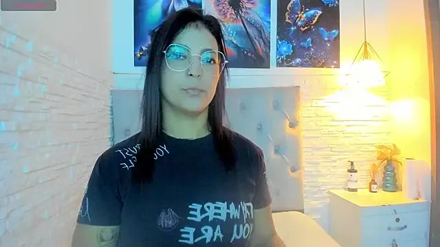 graceymilf666 from StripChat is Freechat
