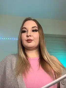 Greeenfriends6969 from StripChat