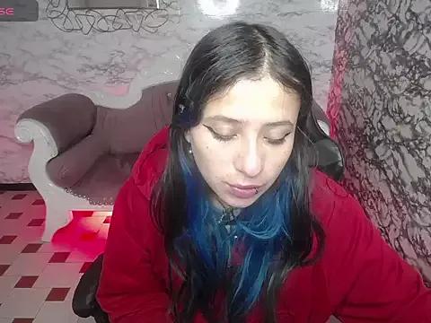 Green_EyesFox_v from StripChat