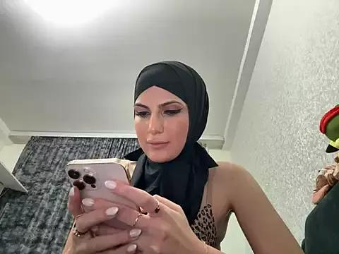 GumusGuray from StripChat