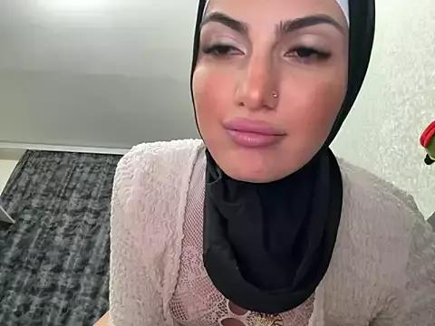 GumusGuray from StripChat