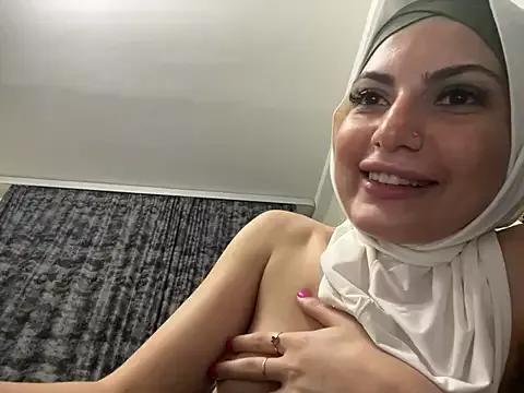 GumusGuray from StripChat