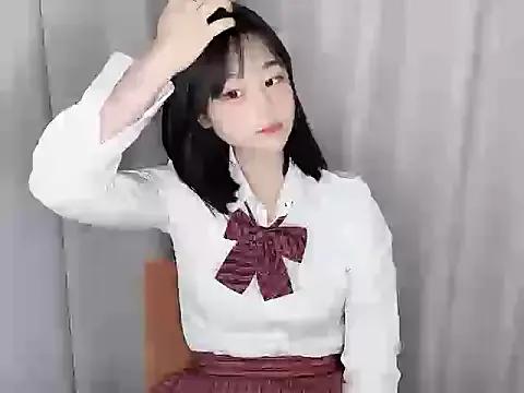 guoguo-77 from StripChat