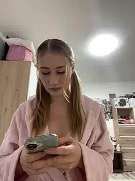 Photos of H3LLENE from StripChat is Freechat