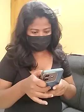 HAANNIAA from StripChat