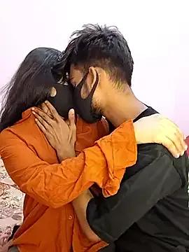 Haavsi_couple from StripChat is Freechat