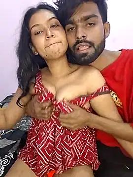 Haavsi_couple from StripChat
