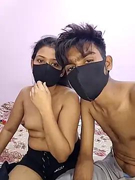 Haavsi_couple from StripChat