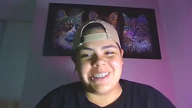 Hailey_Curvy from StripChat is Freechat