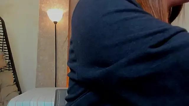 HalaanaTendeer from StripChat