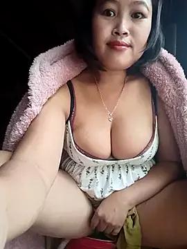 Halenka-00 webcams show profile image 