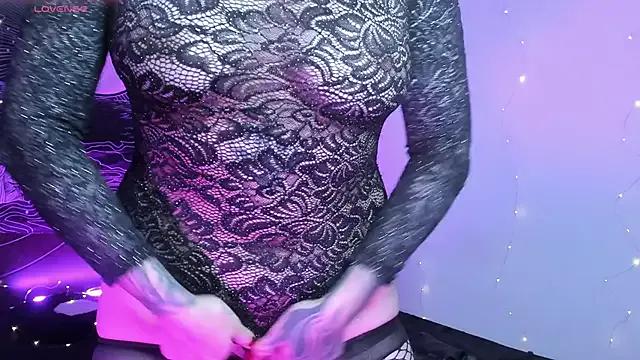 Hallucigenia_ from StripChat is Freechat