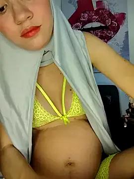 hanaa_18 from StripChat