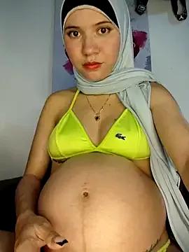 hanaa_18 from StripChat