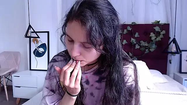 hanabi_gh from StripChat