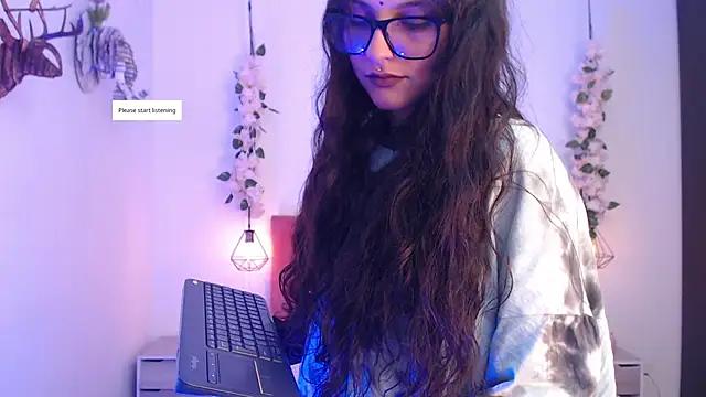 hanabi_gh from StripChat