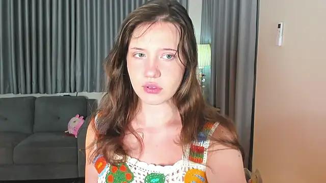 HanahW from StripChat