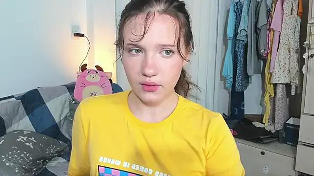HanahW from StripChat is Freechat