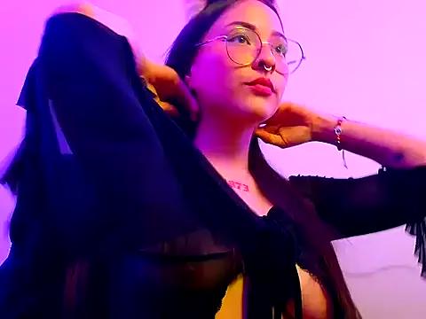 HanaLush27 from StripChat