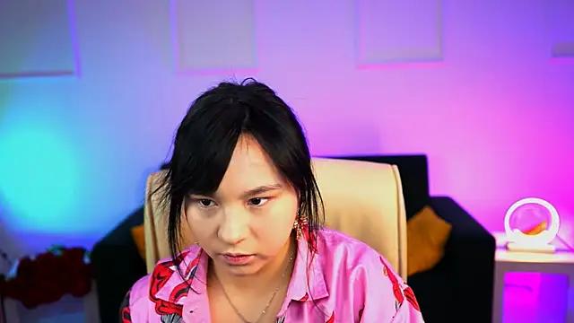 HanaWise from StripChat