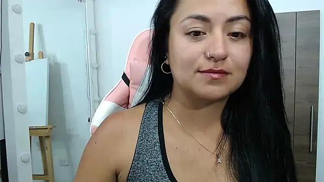 Hanna-ely94 from StripChat