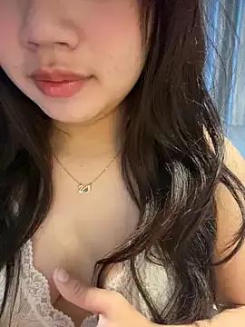 Hanna230 from StripChat is Freechat