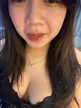 Hanna230 from StripChat is Freechat