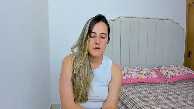 Hanna86 from StripChat