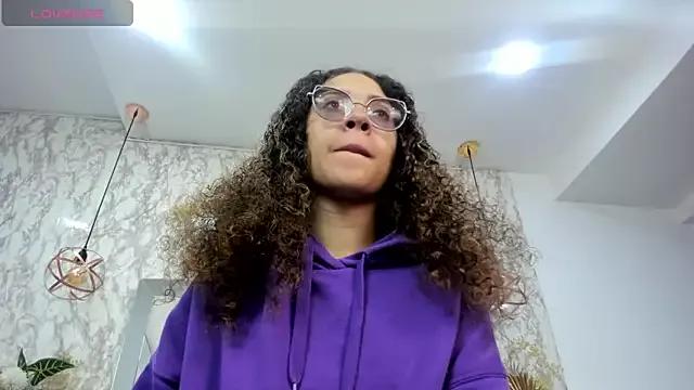Hanna_Cornee_ from StripChat