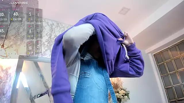 Hanna_Cornee_ from StripChat