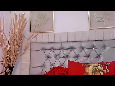 Hanna_Dolls from StripChat