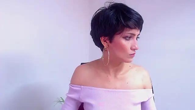 Hannaaaa__ from StripChat