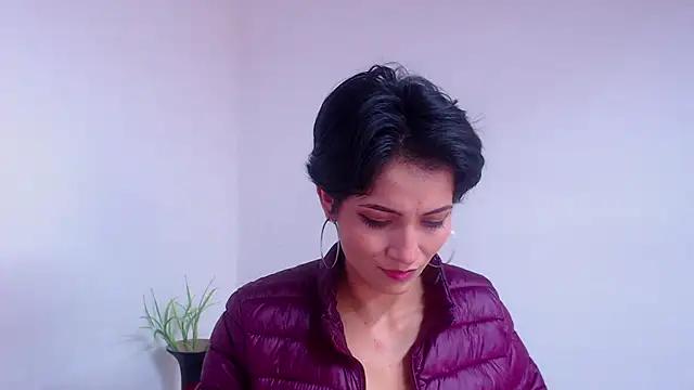 Hannaaaa__ from StripChat