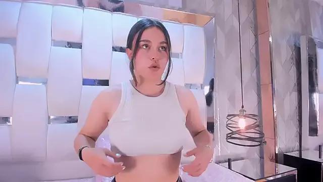 HannaCollins_ on StripChat