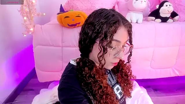 hannacutegod from StripChat