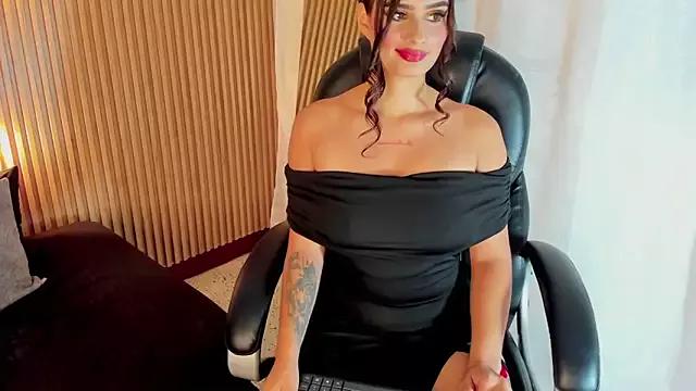 Hannah_Brookss1 from StripChat