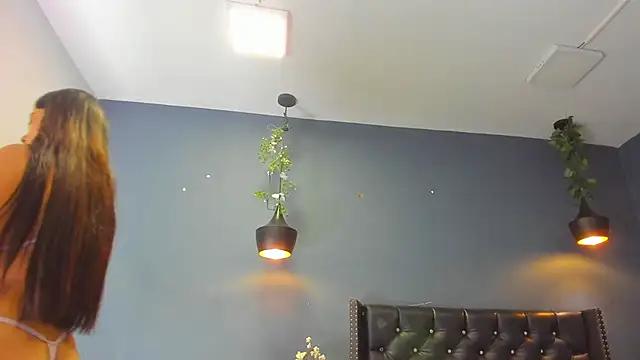Hannah_Miller__ from StripChat