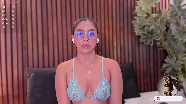 Hannah_Pavan from StripChat