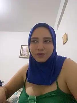 hannahayat from StripChat