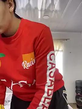 hannahb-e from StripChat