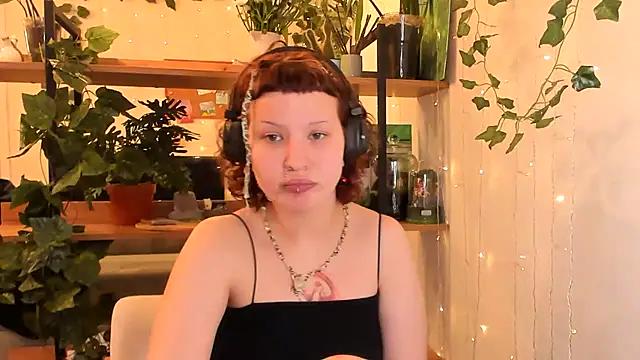 HannahBynes from StripChat