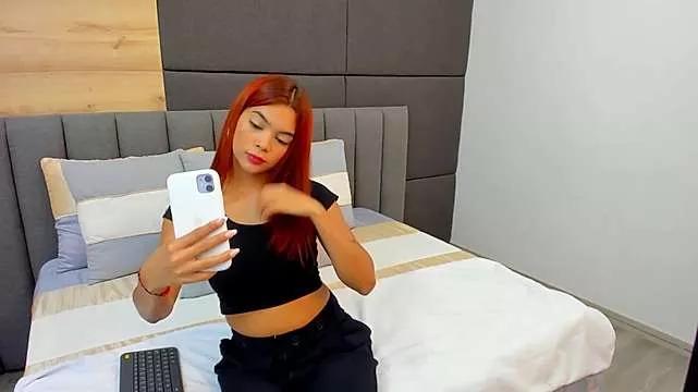 HannahEvanss from StripChat