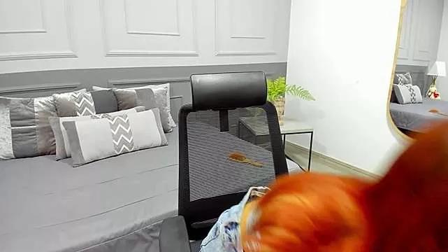 HannahEvanss from StripChat