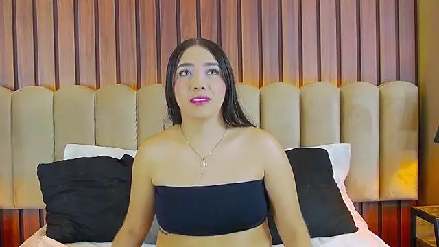 HannahPrada from StripChat